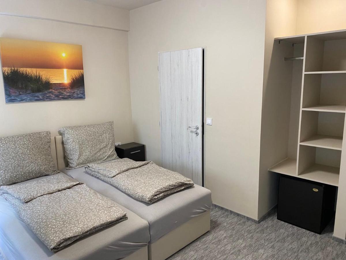 Kinizsi Udvar Apartmanhaz Balatonboglar Bagian luar foto