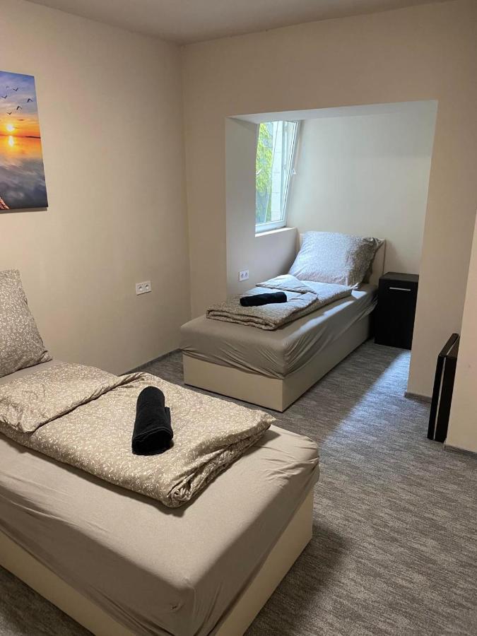Kinizsi Udvar Apartmanhaz Balatonboglar Bagian luar foto