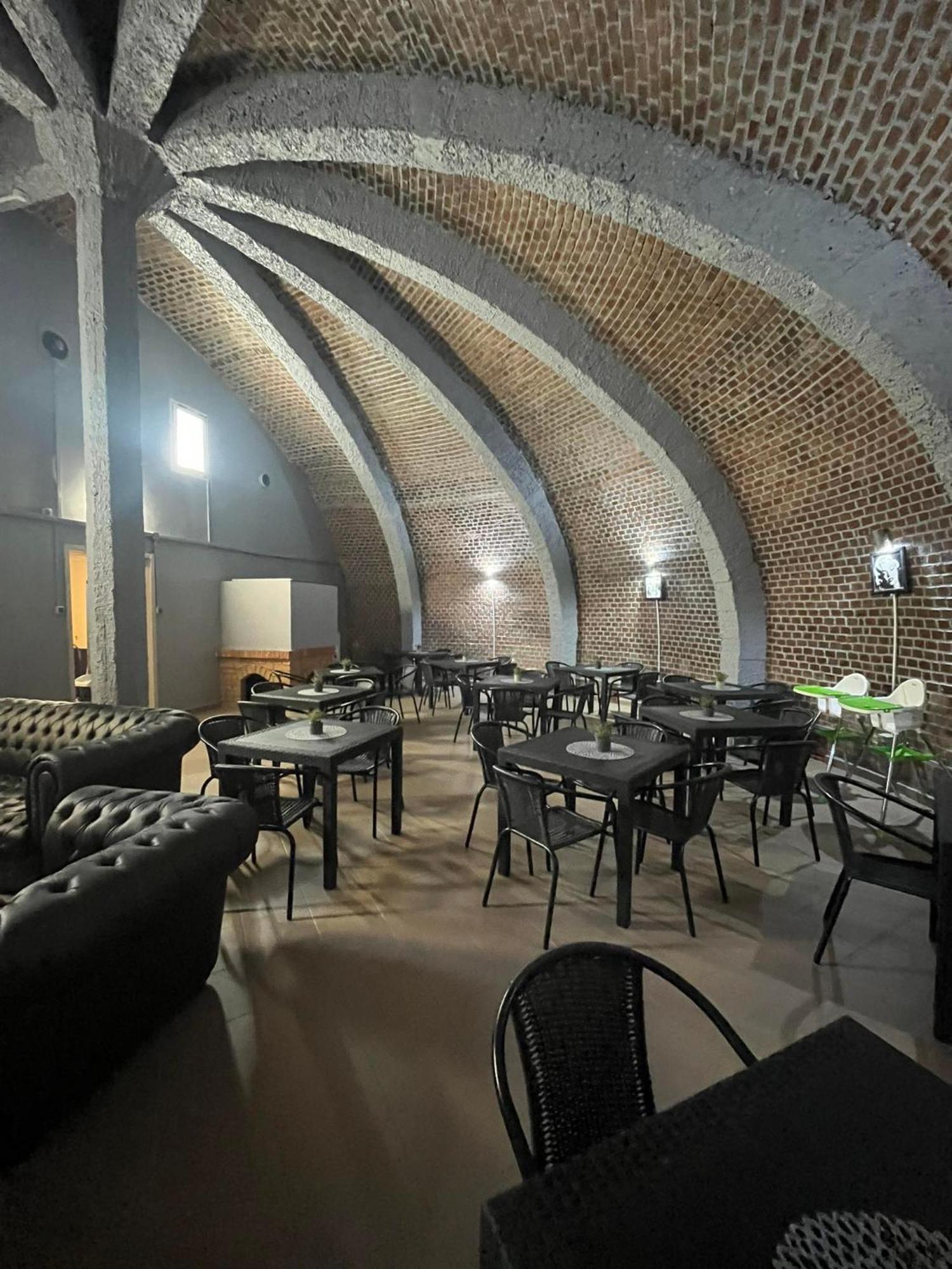 Kinizsi Udvar Apartmanhaz Balatonboglar Bagian luar foto