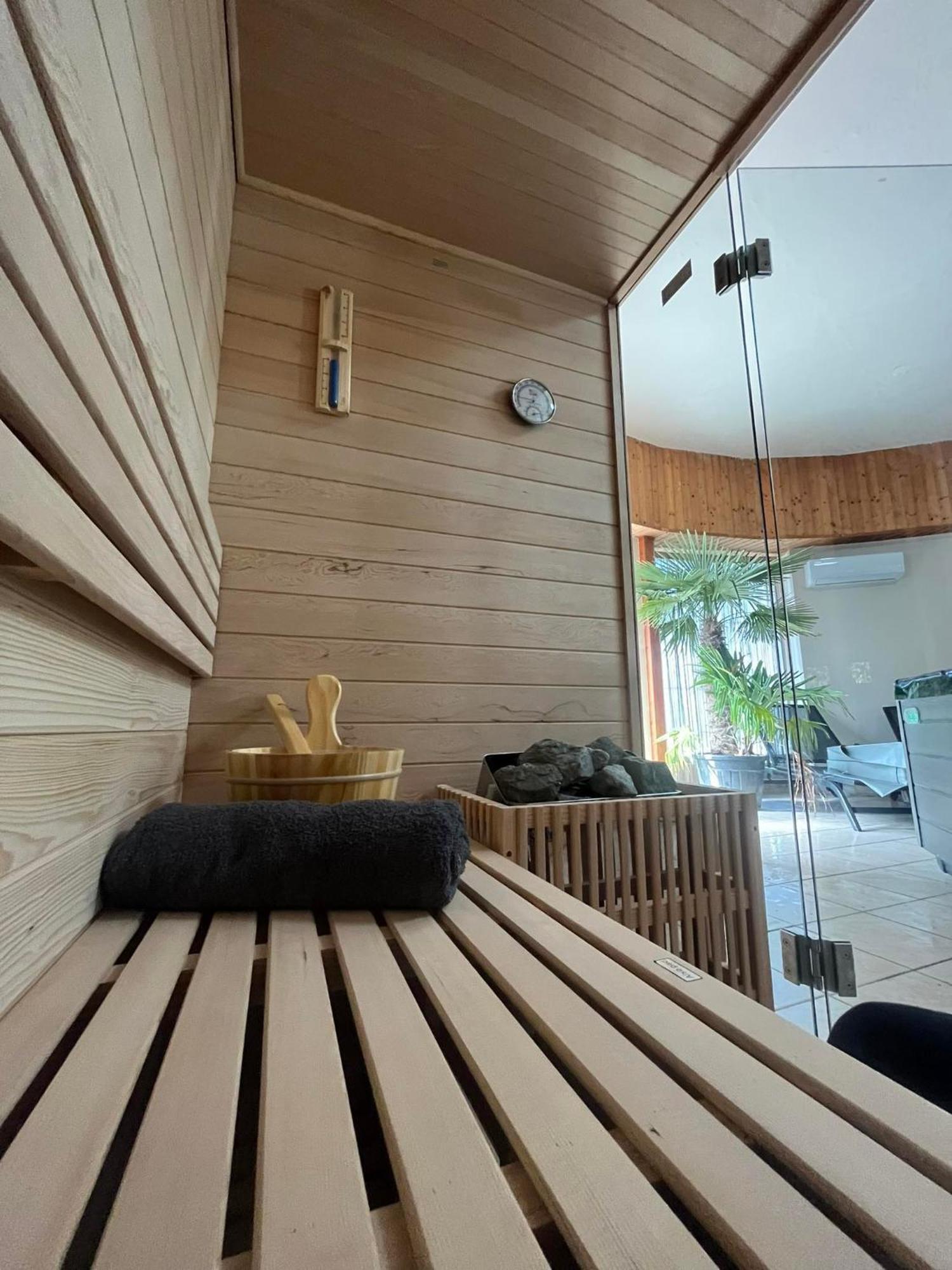 Kinizsi Udvar Apartmanhaz Balatonboglar Bagian luar foto