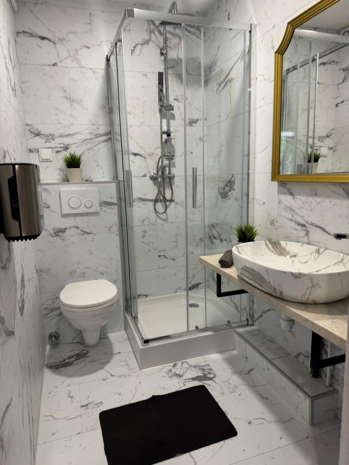 Kinizsi Udvar Apartmanhaz Balatonboglar Bagian luar foto