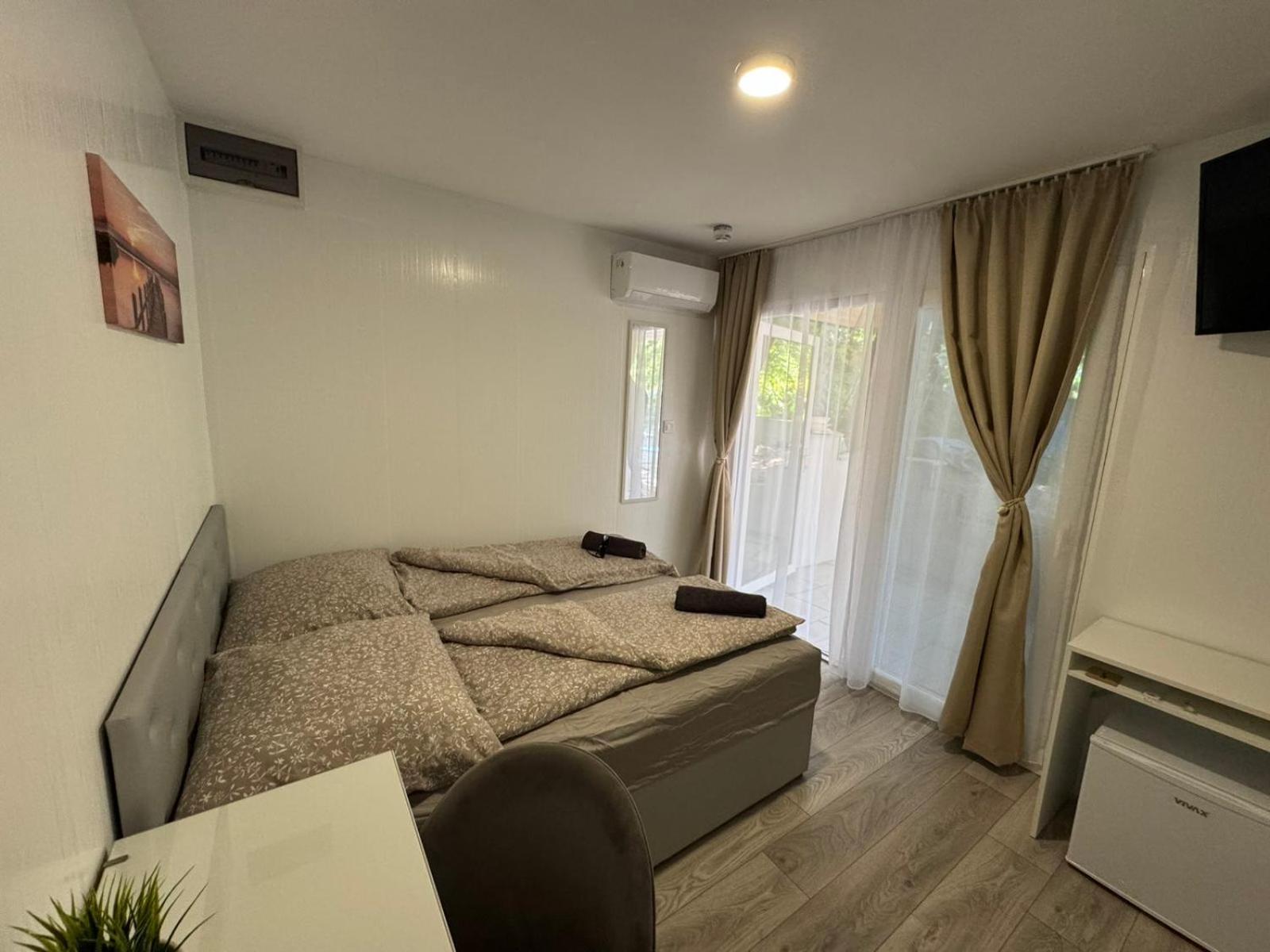 Kinizsi Udvar Apartmanhaz Balatonboglar Bagian luar foto
