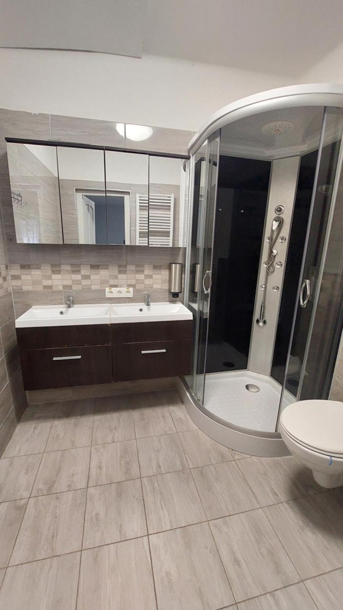 Kinizsi Udvar Apartmanhaz Balatonboglar Bagian luar foto